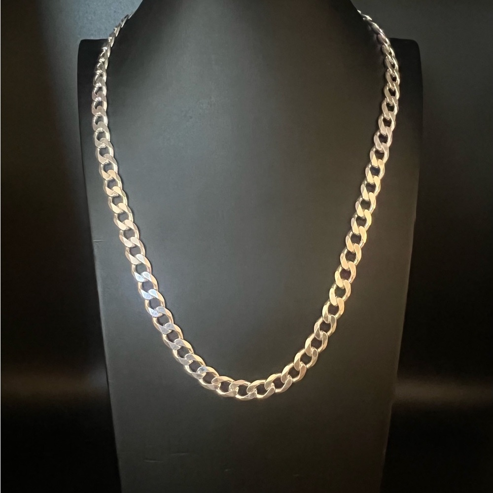 Brand new Sterling Silver 925 curb chain